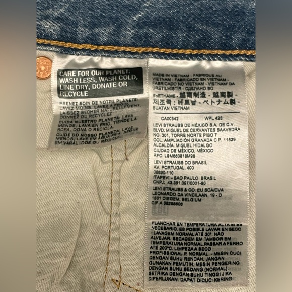 LEVI’S 501 MEN’S ORIGINAL RIPPED JEANS 40WX32L INSEAM 30 INCH MEDIUM WASH - Picture 16 of 16